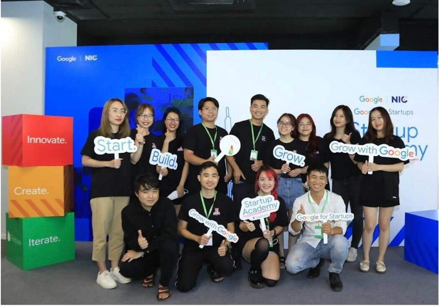 FLYER team tại Google Startup Academy
